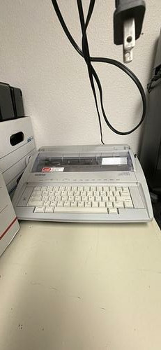 Brother GX6750 Typewriter