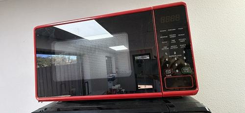 Red-Trim Countertop Microwave