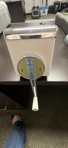 ICE-O-MAT Ice Shaver